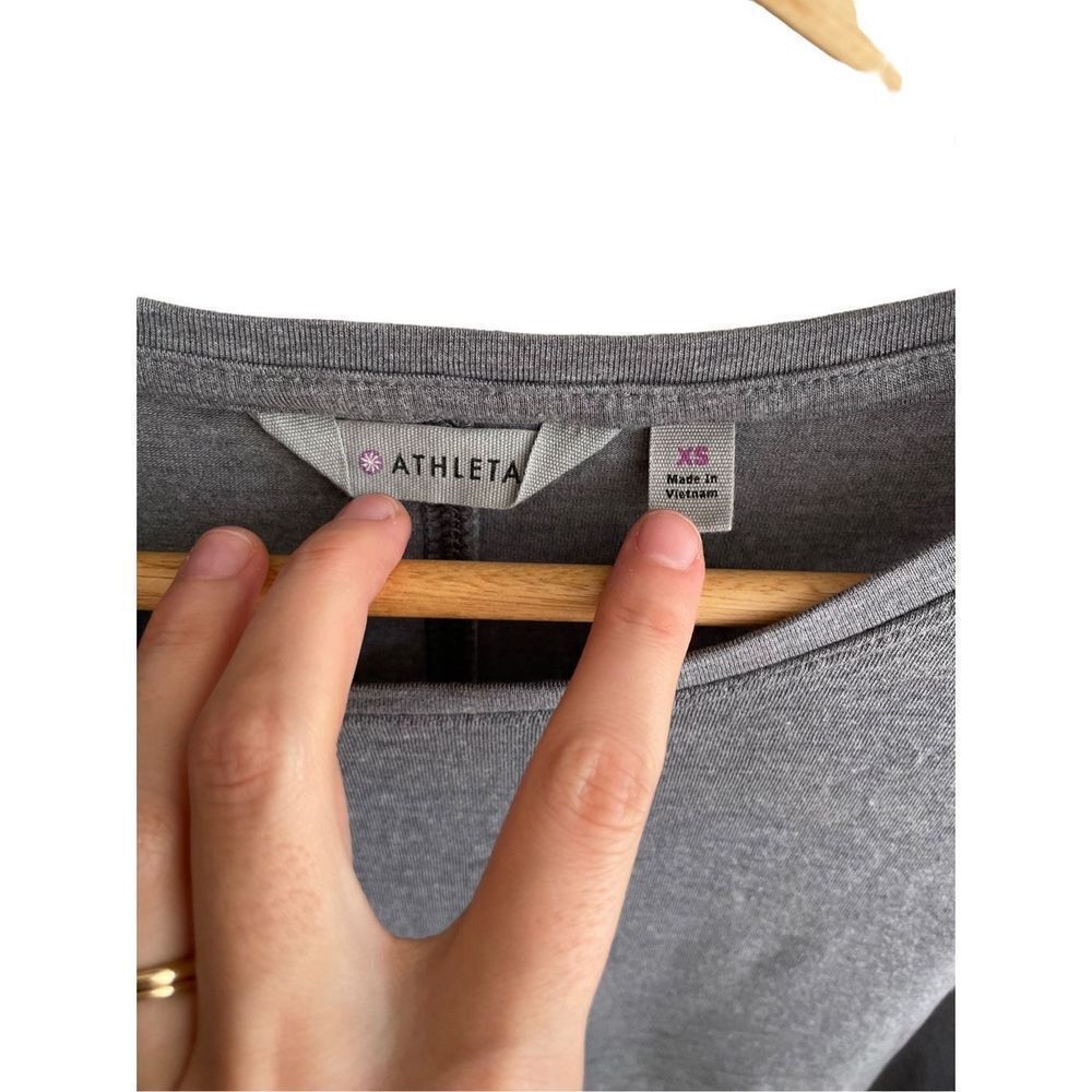 Athleta Side Split Tank in Grey‎ - Picture 5 of 7
